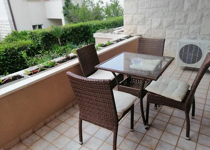 Appartement Ema In Postira