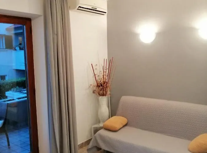 Ema In Appartement